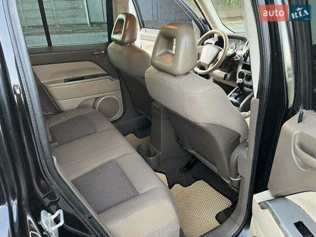 Черный Джип Патриот, объемом двигателя 2.36 л и пробегом 251 тыс. км за 6350 $, фото 18 на Automoto.ua