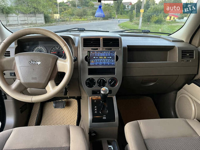 Черный Джип Патриот, объемом двигателя 2.36 л и пробегом 251 тыс. км за 6350 $, фото 15 на Automoto.ua