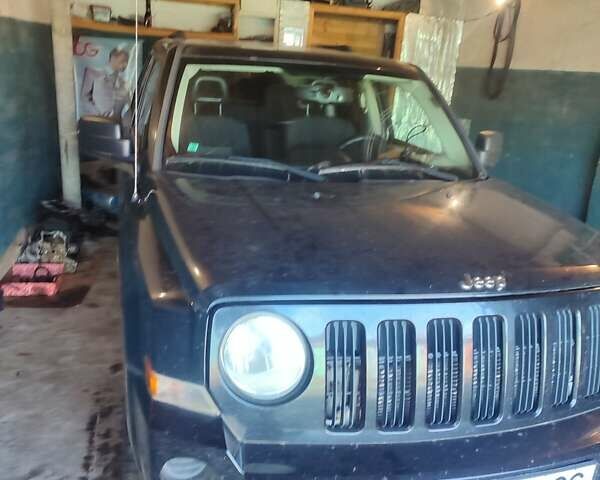 Черный Джип Патриот, объемом двигателя 2.36 л и пробегом 280 тыс. км за 4500 $, фото 2 на Automoto.ua
