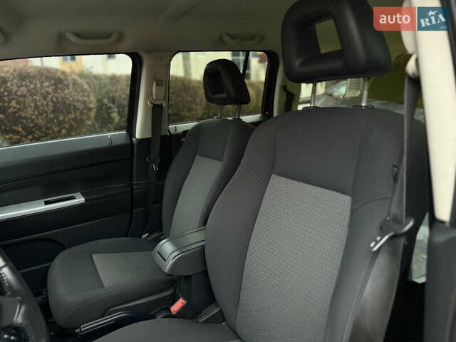 Черный Джип Патриот, объемом двигателя 2.36 л и пробегом 150 тыс. км за 7900 $, фото 20 на Automoto.ua