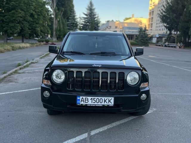 Чорний Джип Patriot, об'ємом двигуна 2.4 л та пробігом 250 тис. км за 7800 $, фото 1 на Automoto.ua