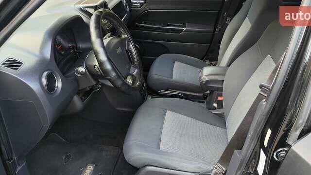 Черный Джип Патриот, объемом двигателя 2.36 л и пробегом 280 тыс. км за 4500 $, фото 28 на Automoto.ua