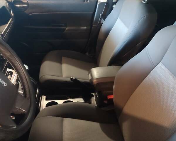 Черный Джип Патриот, объемом двигателя 2.36 л и пробегом 280 тыс. км за 4500 $, фото 11 на Automoto.ua