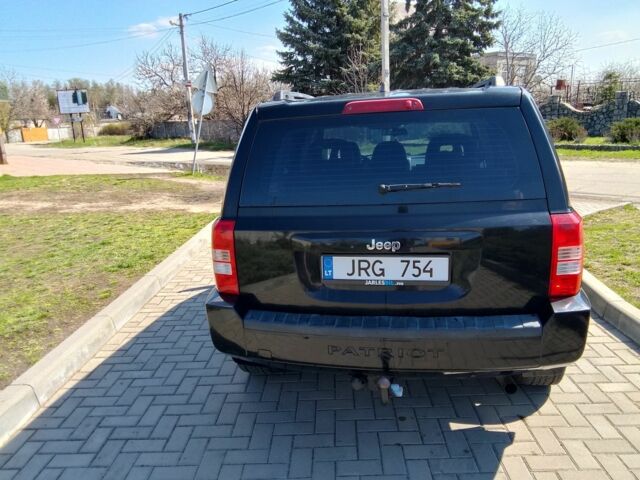 Чорний Джип Patriot, об'ємом двигуна 2 л та пробігом 280 тис. км за 5200 $, фото 4 на Automoto.ua
