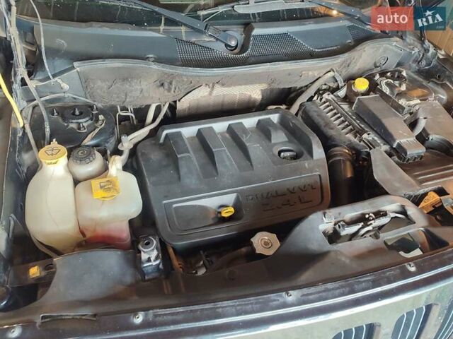 Черный Джип Патриот, объемом двигателя 2.36 л и пробегом 280 тыс. км за 4500 $, фото 10 на Automoto.ua