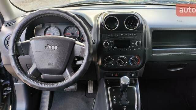 Черный Джип Патриот, объемом двигателя 2.36 л и пробегом 280 тыс. км за 4500 $, фото 31 на Automoto.ua