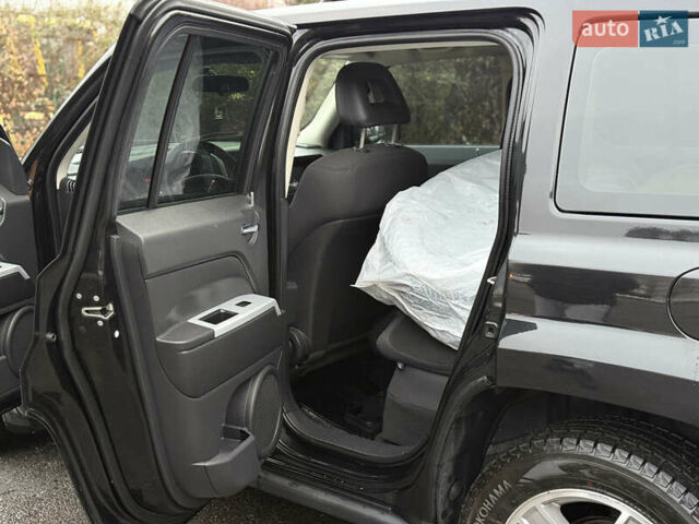 Черный Джип Патриот, объемом двигателя 2.36 л и пробегом 150 тыс. км за 7900 $, фото 32 на Automoto.ua