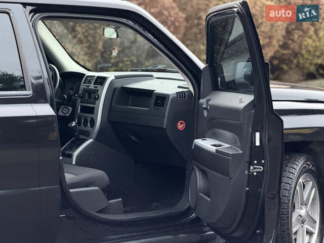 Черный Джип Патриот, объемом двигателя 2.36 л и пробегом 150 тыс. км за 7900 $, фото 29 на Automoto.ua