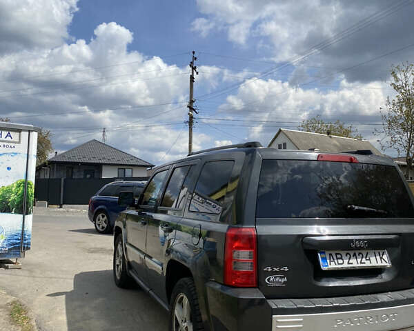 Черный Джип Патриот, объемом двигателя 2.36 л и пробегом 188 тыс. км за 6000 $, фото 4 на Automoto.ua