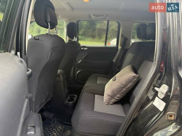 Черный Джип Патриот, объемом двигателя 2.14 л и пробегом 226 тыс. км за 11000 $, фото 12 на Automoto.ua