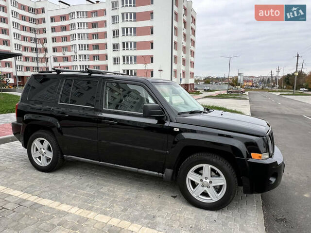 Черный Джип Патриот, объемом двигателя 2.14 л и пробегом 283 тыс. км за 9999 $, фото 3 на Automoto.ua
