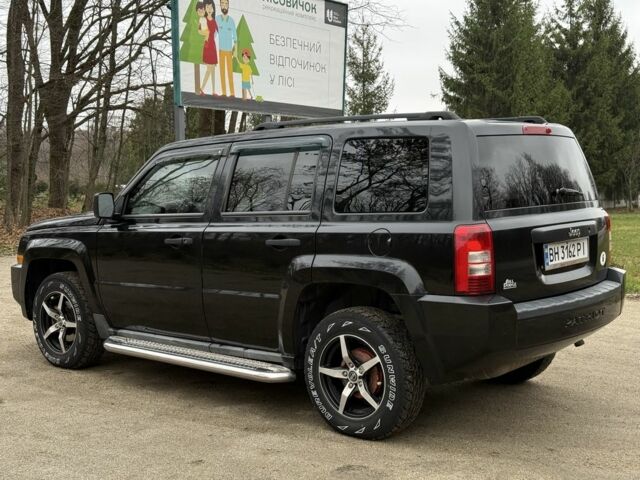 Чорний Джип Patriot, об'ємом двигуна 2 л та пробігом 240 тис. км за 8500 $, фото 4 на Automoto.ua
