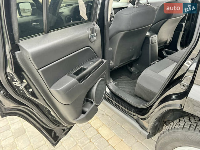 Черный Джип Патриот, объемом двигателя 2.14 л и пробегом 283 тыс. км за 9999 $, фото 26 на Automoto.ua