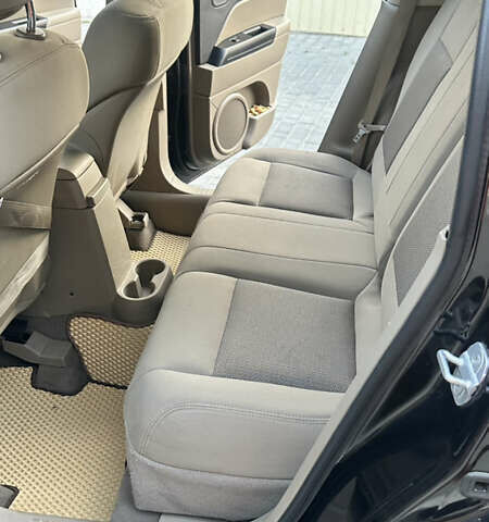Черный Джип Патриот, объемом двигателя 2 л и пробегом 300 тыс. км за 8500 $, фото 6 на Automoto.ua