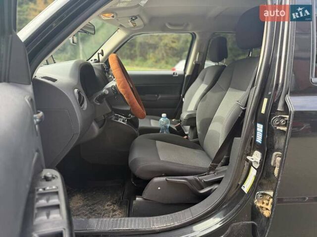 Черный Джип Патриот, объемом двигателя 2.14 л и пробегом 226 тыс. км за 11000 $, фото 17 на Automoto.ua