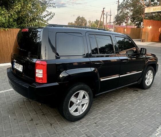 Чорний Джип Patriot, об'ємом двигуна 2 л та пробігом 300 тис. км за 8500 $, фото 3 на Automoto.ua
