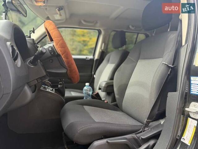 Черный Джип Патриот, объемом двигателя 2.14 л и пробегом 226 тыс. км за 11000 $, фото 16 на Automoto.ua