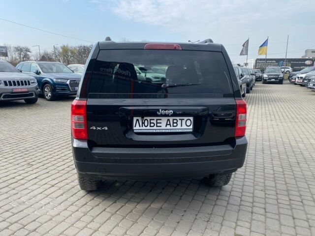 Черный Джип Патриот, объемом двигателя 2.4 л и пробегом 310 тыс. км за 8800 $, фото 5 на Automoto.ua