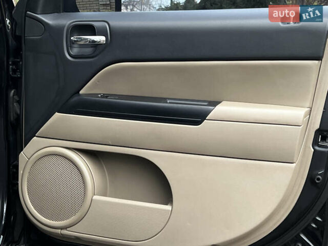 Чорний Джип Patriot, об'ємом двигуна 2.36 л та пробігом 170 тис. км за 9200 $, фото 18 на Automoto.ua