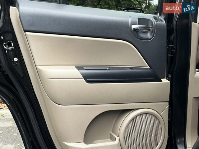 Чорний Джип Patriot, об'ємом двигуна 2.36 л та пробігом 170 тис. км за 9200 $, фото 13 на Automoto.ua