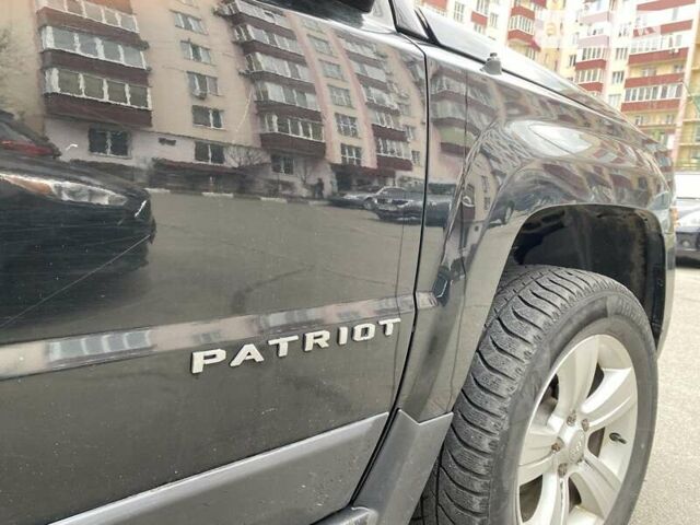 Чорний Джип Patriot, об'ємом двигуна 2.36 л та пробігом 150 тис. км за 8500 $, фото 4 на Automoto.ua