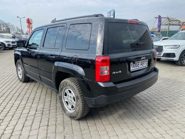 Черный Джип Патриот, объемом двигателя 2.4 л и пробегом 310 тыс. км за 8800 $, фото 4 на Automoto.ua