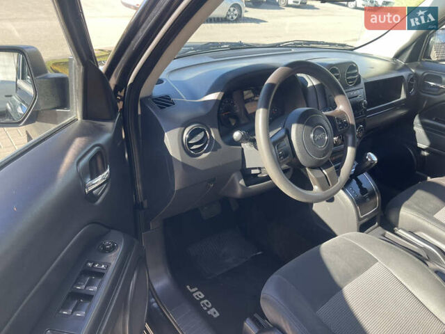 Джип Патриот 2013 в Киеве на Automoto.ua Черный Джип Патриот, объемом двигателя 2.4 л и пробегом 134 тыс. км за 8500 $, фото 7 на Automoto.ua