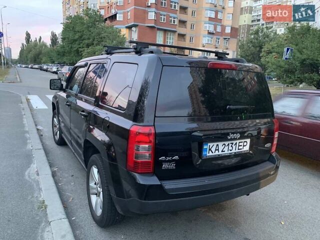Черный Джип Патриот, объемом двигателя 2.36 л и пробегом 170 тыс. км за 8000 $, фото 2 на Automoto.ua
