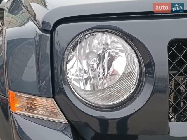 Черный Джип Патриот, объемом двигателя 2.4 л и пробегом 187 тыс. км за 9290 $, фото 5 на Automoto.ua