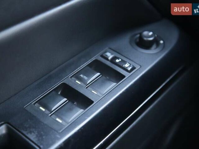 Черный Джип Патриот, объемом двигателя 2.36 л и пробегом 230 тыс. км за 9600 $, фото 23 на Automoto.ua