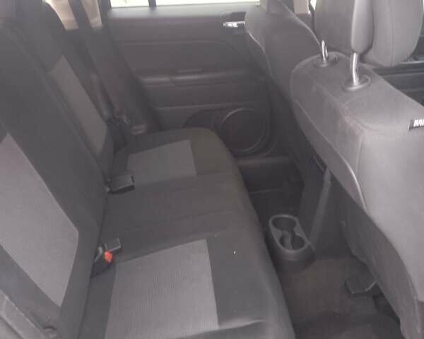 Чорний Джип Patriot, об'ємом двигуна 2.4 л та пробігом 285 тис. км за 8000 $, фото 5 на Automoto.ua