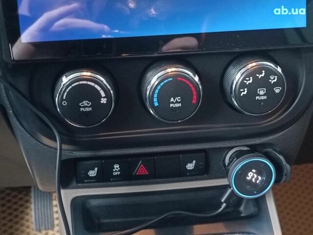 Черный Джип Патриот, объемом двигателя 2.4 л и пробегом 187 тыс. км за 9290 $, фото 26 на Automoto.ua