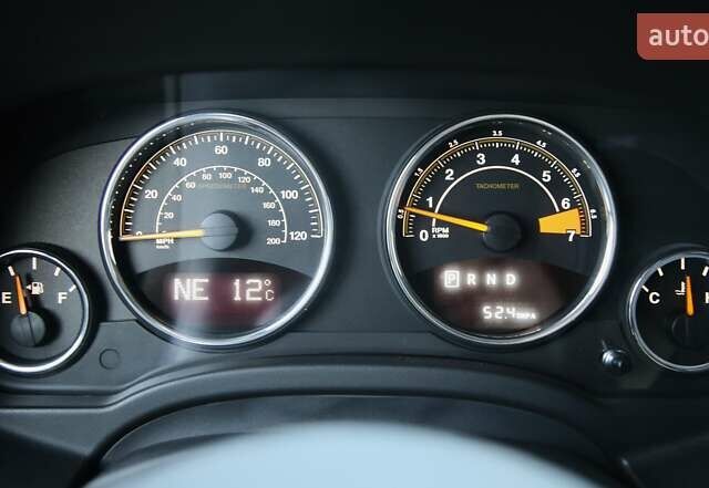 Черный Джип Патриот, объемом двигателя 2.36 л и пробегом 230 тыс. км за 9600 $, фото 14 на Automoto.ua