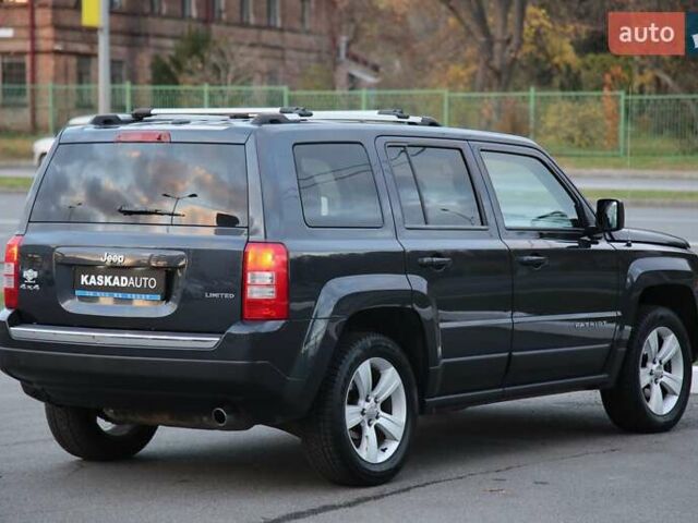 Черный Джип Патриот, объемом двигателя 2.36 л и пробегом 230 тыс. км за 9600 $, фото 5 на Automoto.ua