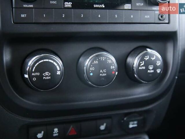 Черный Джип Патриот, объемом двигателя 2.36 л и пробегом 230 тыс. км за 9600 $, фото 16 на Automoto.ua