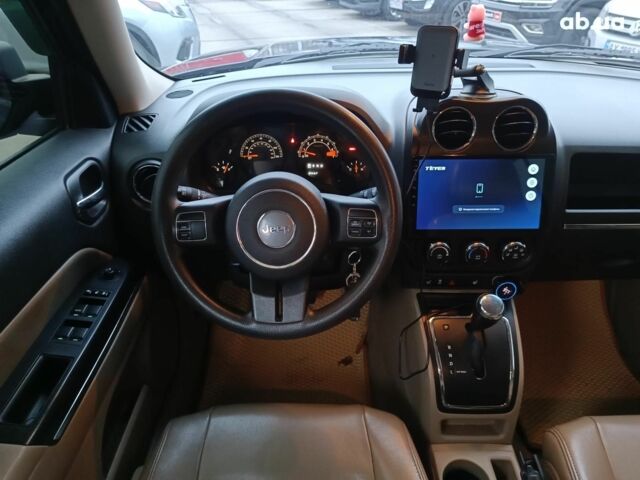 Черный Джип Патриот, объемом двигателя 2.4 л и пробегом 187 тыс. км за 9290 $, фото 15 на Automoto.ua