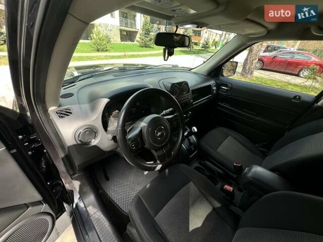 Черный Джип Патриот, объемом двигателя 2 л и пробегом 170 тыс. км за 8700 $, фото 9 на Automoto.ua