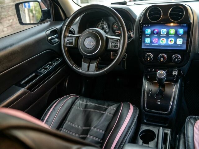 Черный Джип Патриот, объемом двигателя 2.4 л и пробегом 102 тыс. км за 10800 $, фото 5 на Automoto.ua