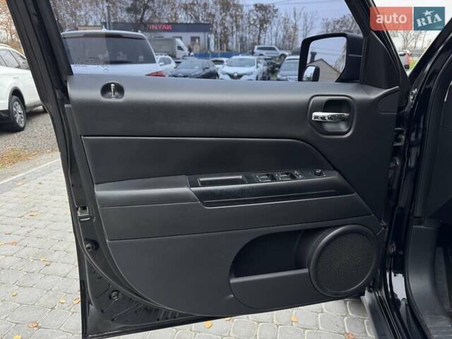 Чорний Джип Patriot, об'ємом двигуна 2 л та пробігом 283 тис. км за 8900 $, фото 19 на Automoto.ua