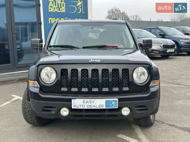 Черный Джип Патриот, объемом двигателя 2.36 л и пробегом 156 тыс. км за 9490 $, фото 2 на Automoto.ua