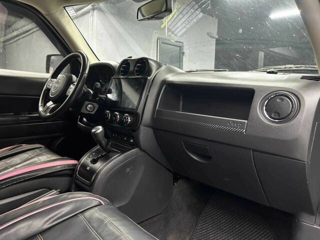 Чорний Джип Patriot, об'ємом двигуна 2.4 л та пробігом 104 тис. км за 11100 $, фото 14 на Automoto.ua