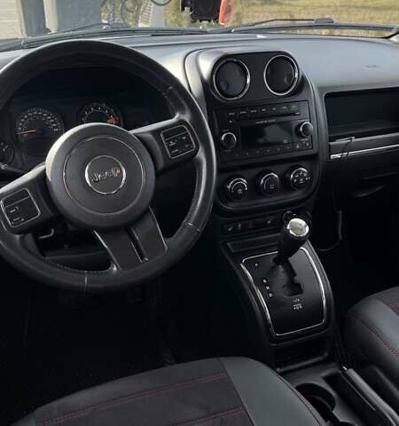 Черный Джип Патриот, объемом двигателя 2.36 л и пробегом 117 тыс. км за 10500 $, фото 4 на Automoto.ua