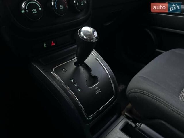 Чорний Джип Patriot, об'ємом двигуна 2 л та пробігом 283 тис. км за 8900 $, фото 35 на Automoto.ua