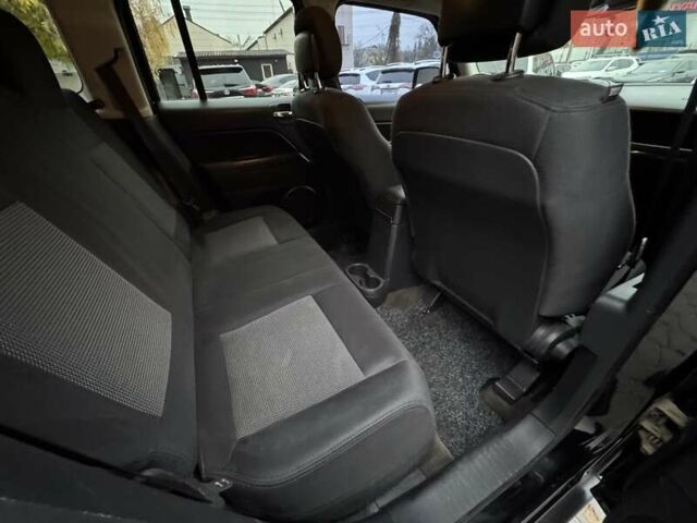 Чорний Джип Patriot, об'ємом двигуна 2 л та пробігом 283 тис. км за 8900 $, фото 23 на Automoto.ua