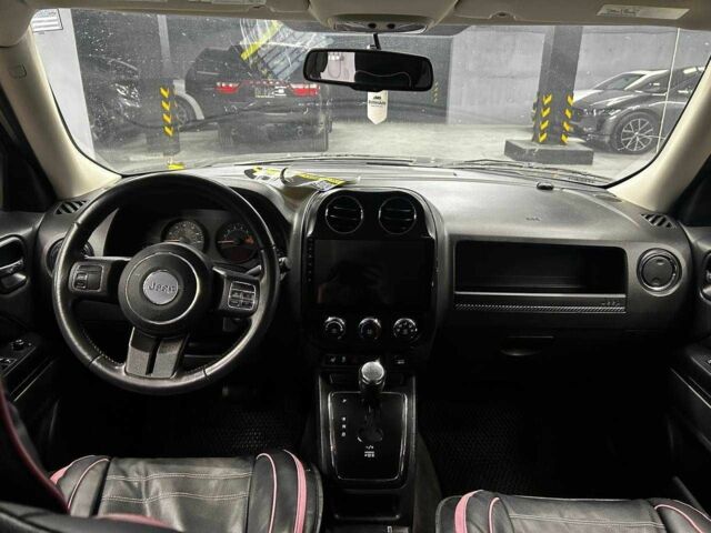 Чорний Джип Patriot, об'ємом двигуна 2.4 л та пробігом 104 тис. км за 11100 $, фото 8 на Automoto.ua