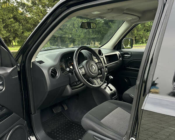 Джип Патриот 2014 в Дубно на Automoto.ua Черный Джип Патриот, объемом двигателя 2.4 л и пробегом 236 тыс. км за 8800 $, фото 16 на Automoto.ua