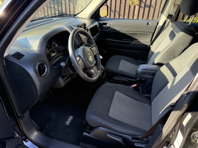 Джип Патриот 2014 в Софіївська Борщагівка на Automoto.ua Черный Джип Патриот, объемом двигателя 2.4 л и пробегом 200 тыс. км за 9900 $, фото 11 на Automoto.ua