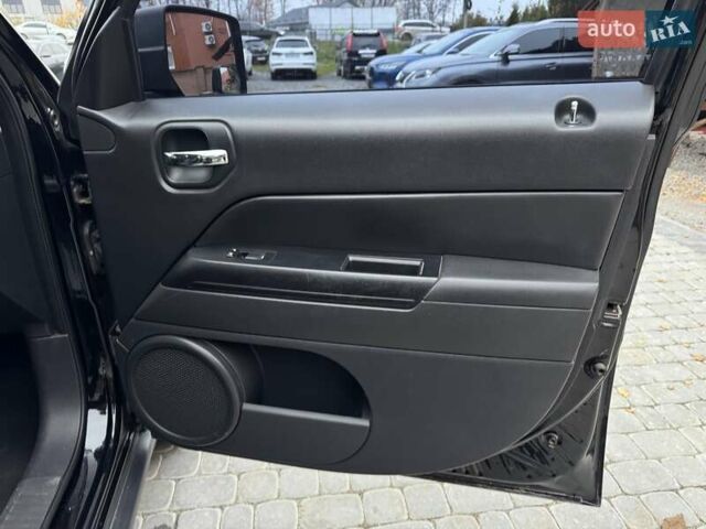 Чорний Джип Patriot, об'ємом двигуна 2 л та пробігом 283 тис. км за 8900 $, фото 24 на Automoto.ua