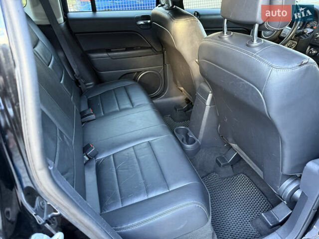 Чорний Джип Patriot, об'ємом двигуна 2.4 л та пробігом 128 тис. км за 10300 $, фото 13 на Automoto.ua