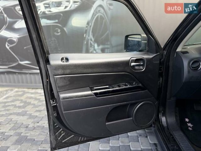 Чорний Джип Patriot, об'ємом двигуна 2.36 л та пробігом 144 тис. км за 7900 $, фото 20 на Automoto.ua